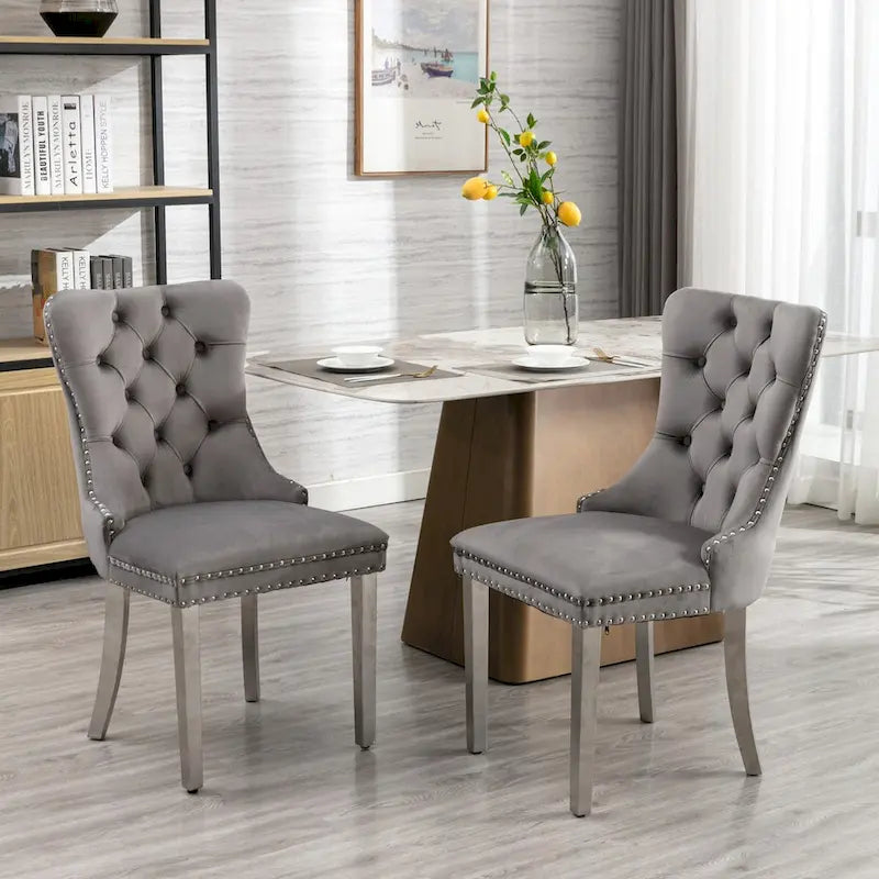 Lot de 2 chaises de salle à manger en velours avec garniture cloutée et pieds en acier inoxydable chromé